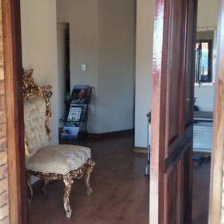 Budias Guest House Kempton Park Dış mekan fotoğraf